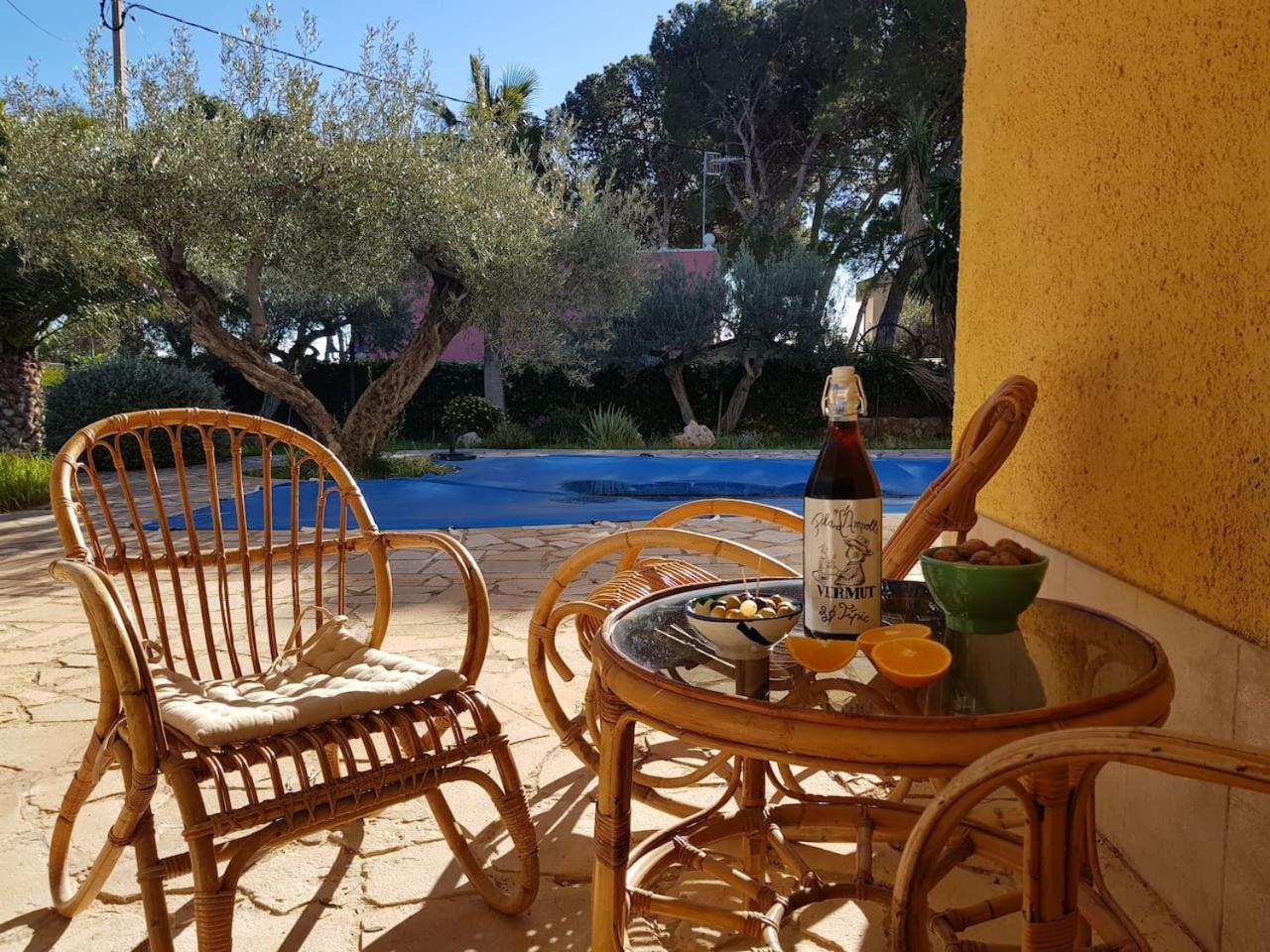 La Inopia Villa L'Ampolla Buitenkant foto